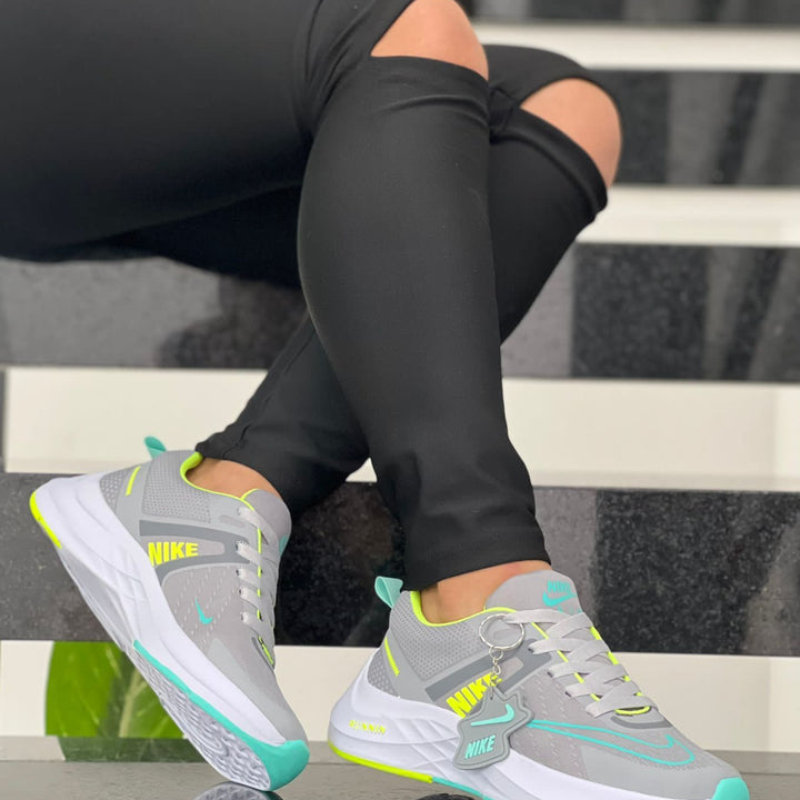 Tenis Nike Runnin Gris